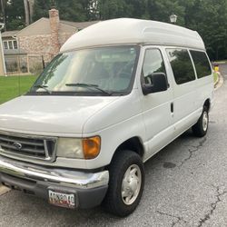 2006 Ford E-350