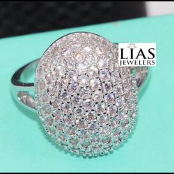 New 18k White Gold Engagement Ring 