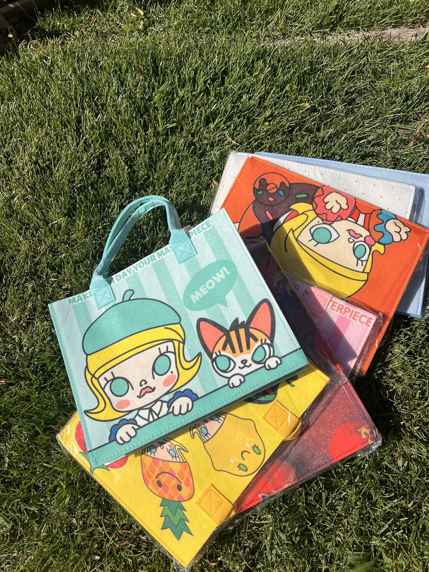 Big Felt Tote Bag β Cute Cartoon Pop Art Style