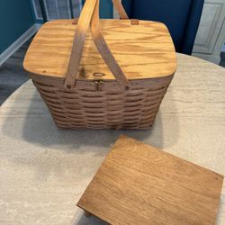 Large  Picnic Longaberger Basket 