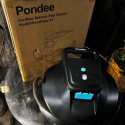 New Pondee WaveRobo X1 Cordless Robotic Pool Cleaner (Complete Set