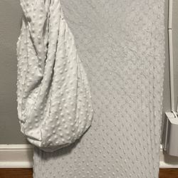 Munchkin baby changing pad