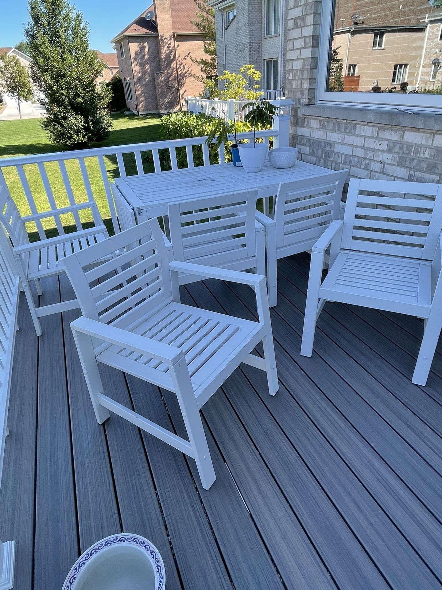 6 Chairs With Pads With A Table That Extend From The Side Can Seat 8  Guests Comfortably On Your Deck