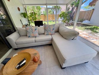 Sectional couch