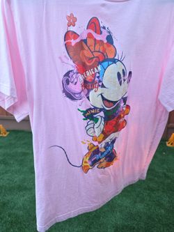Disney Minnie Mouse pink shirt size M