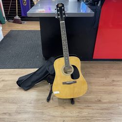 Rogue Acoustic Guitar 199682