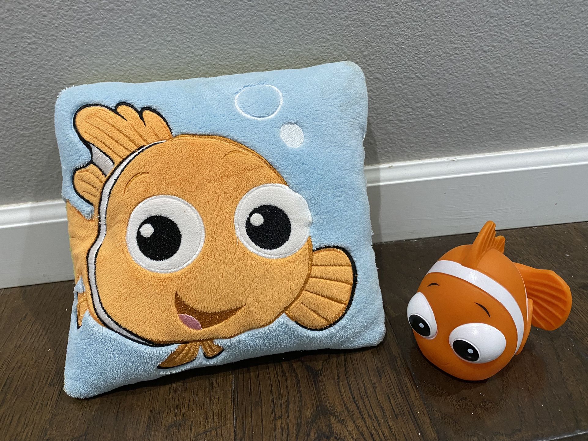 Finding Nemo Pillow And Nightlight