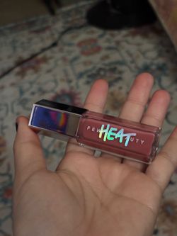 Fenty Beauty Lip Gloss Shade Fu$$y Heat