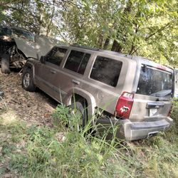 Jeep Commander Parts