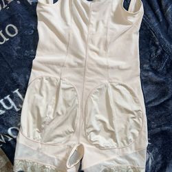 Women’s Shapeware