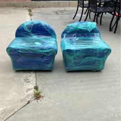 Twin Cushion Kid Chairs