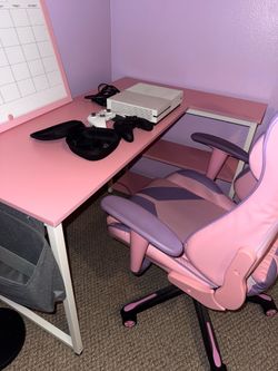 Perfect gaming / makeup set up