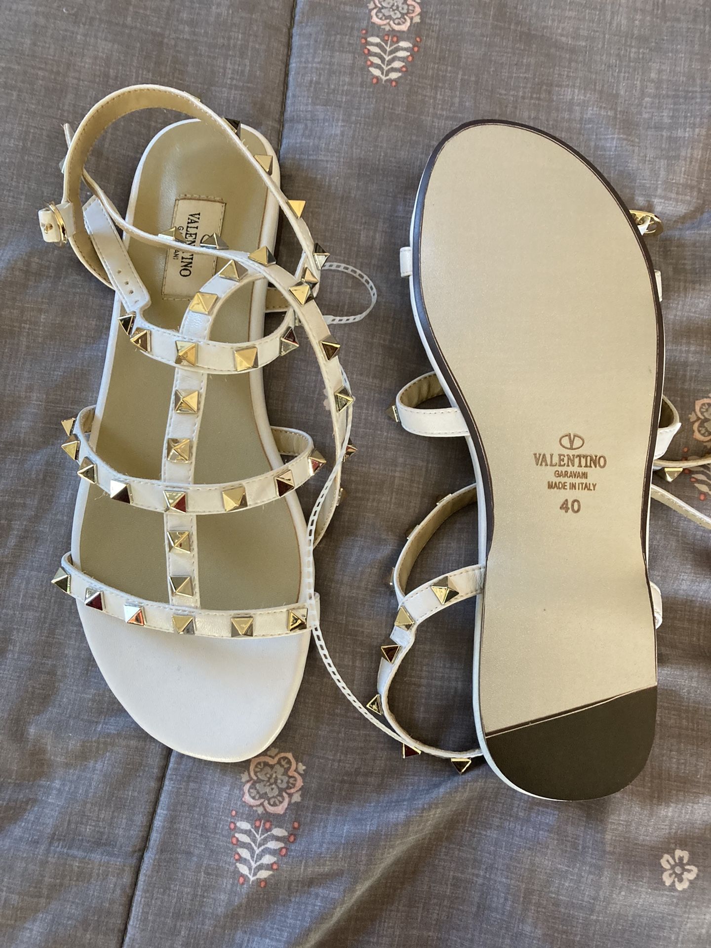 Women Valentino Shoes Brand New