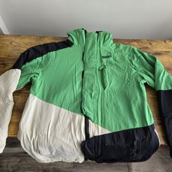 Size M SKI/SNOWBOARD JACKET
