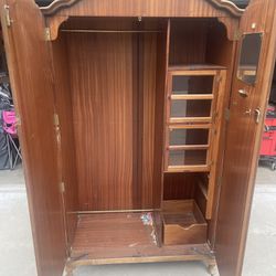 Antique Closest/dresser