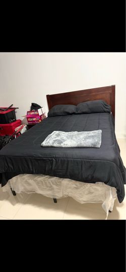 Full size bedroom set