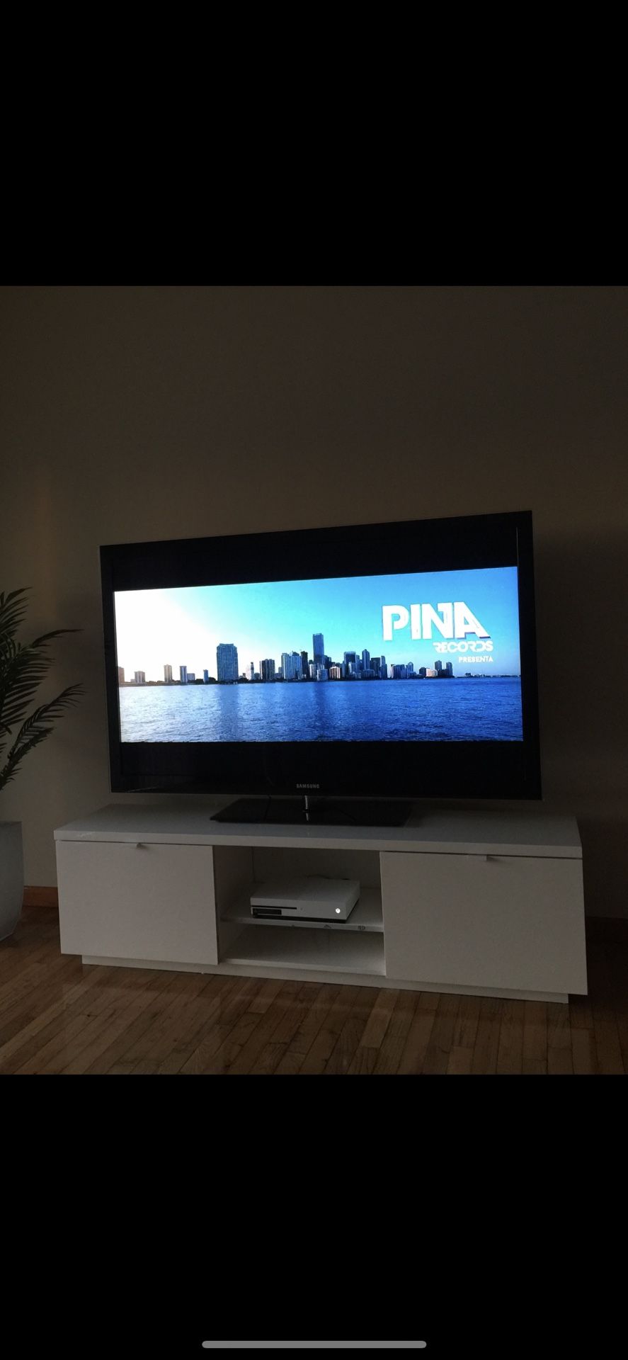 60 Inch Samsung TV