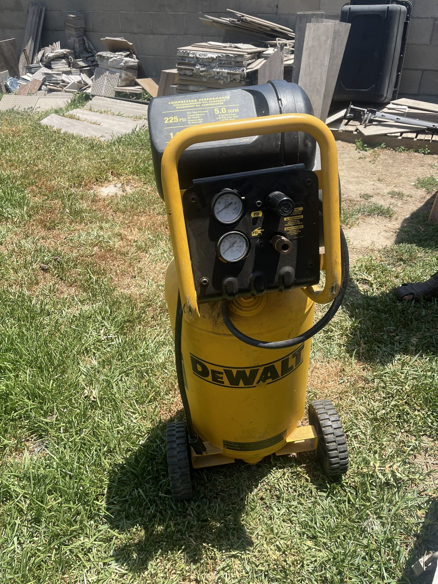 Dewalt Compressor