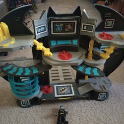 Imaginext Batcave