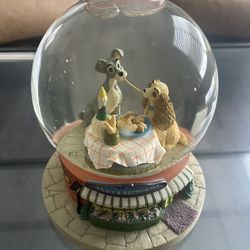 Lady & The Tramp Snowglobe