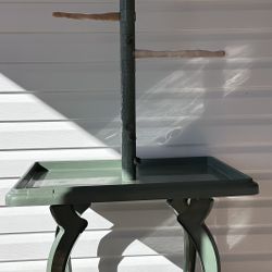 Small Parrot Tree Stand