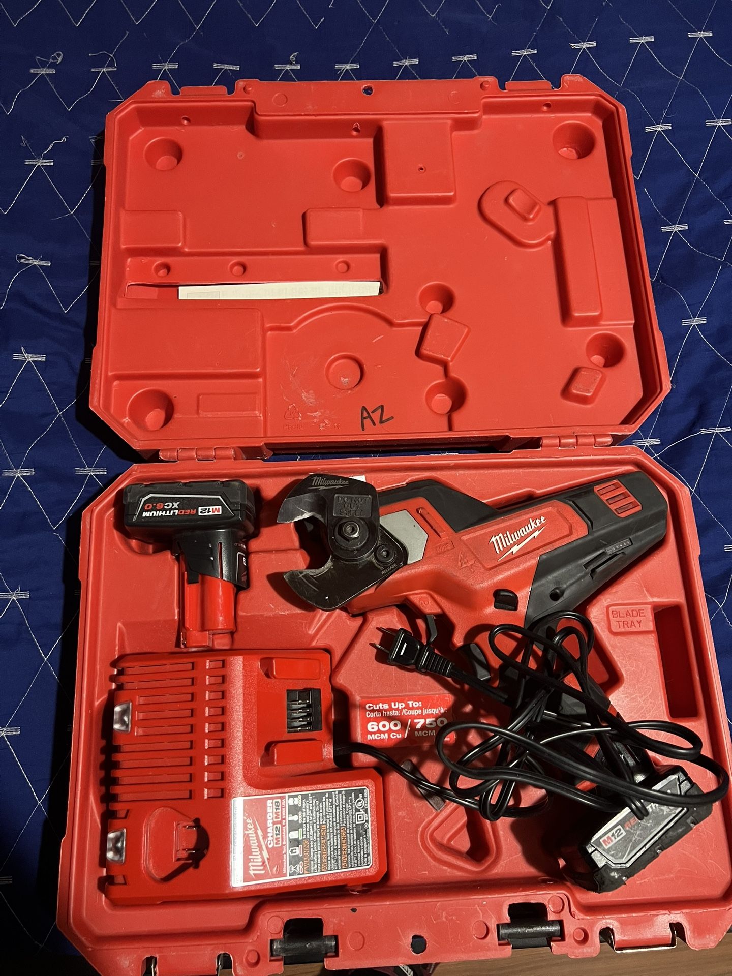 Milwaukee Cable cutters