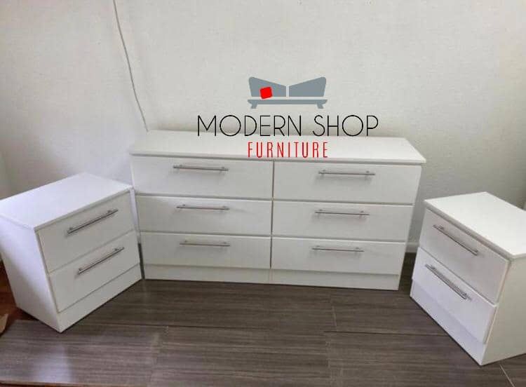 Dresser And 2 Nightstands - Cómoda Y Dos Mesitas De Noche
