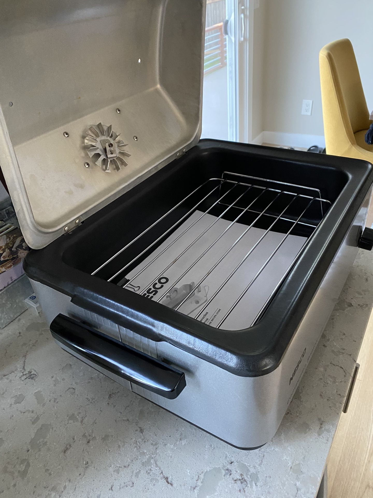 Nesco Convection Roaster for Sale in Federal Way, WA OfferUp