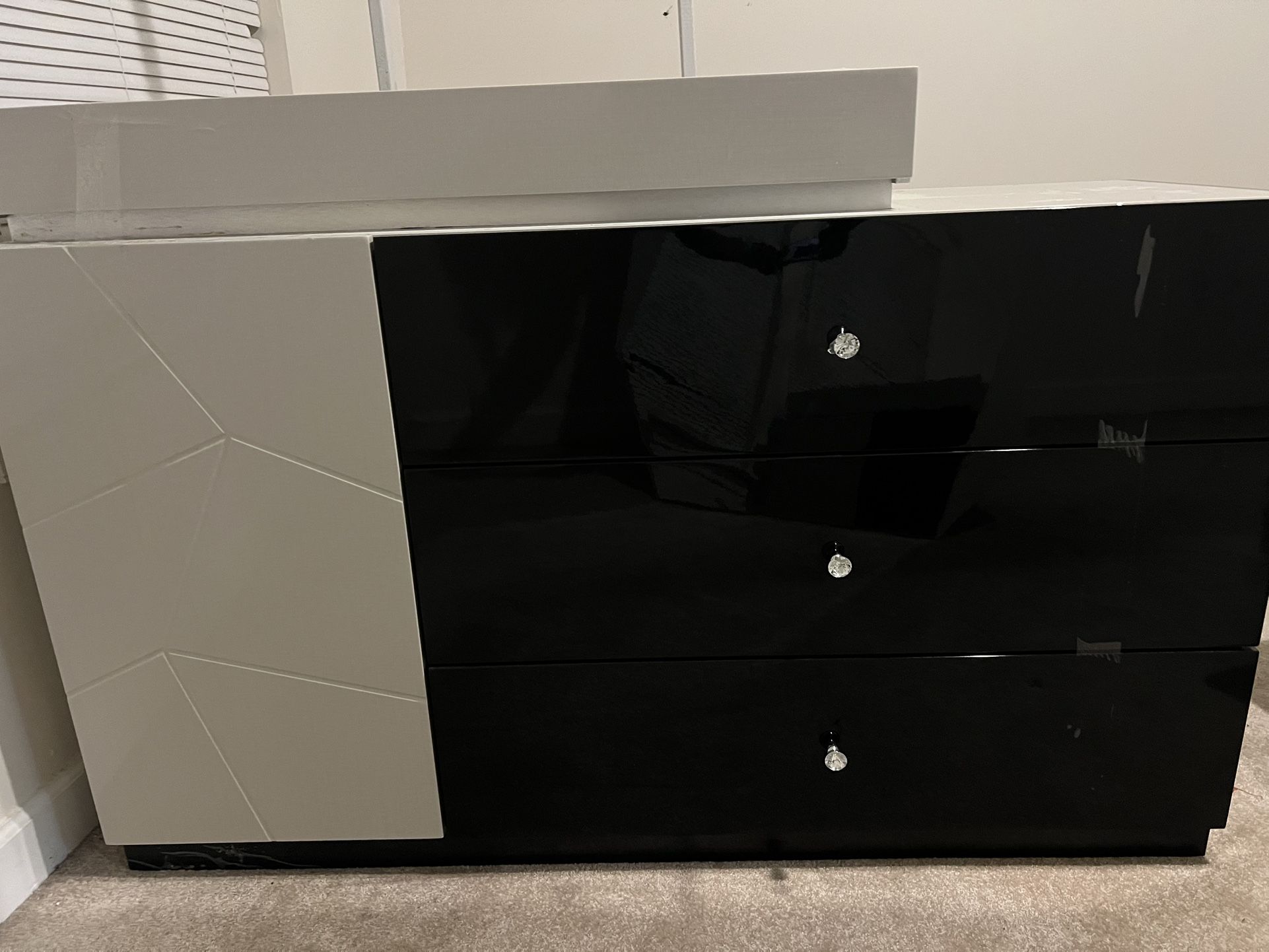 FREE Dresser w/ Mirror