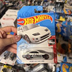 Hot Wheels Nissan 300ZX Twin Turbo HW Rescue