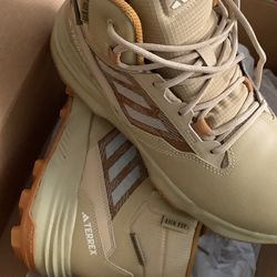 Adidas Man High Sneakers 