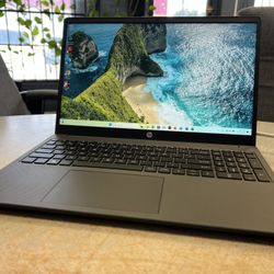 HP Laptop 15.6” Ryzen 5 - QuadCore Like new!