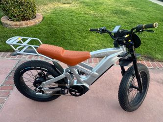 High-Performance Crossover E-Bike (Brand New still in Box)
