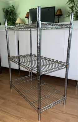 $19 storage steel shelving Unit 3 tiers in good condition