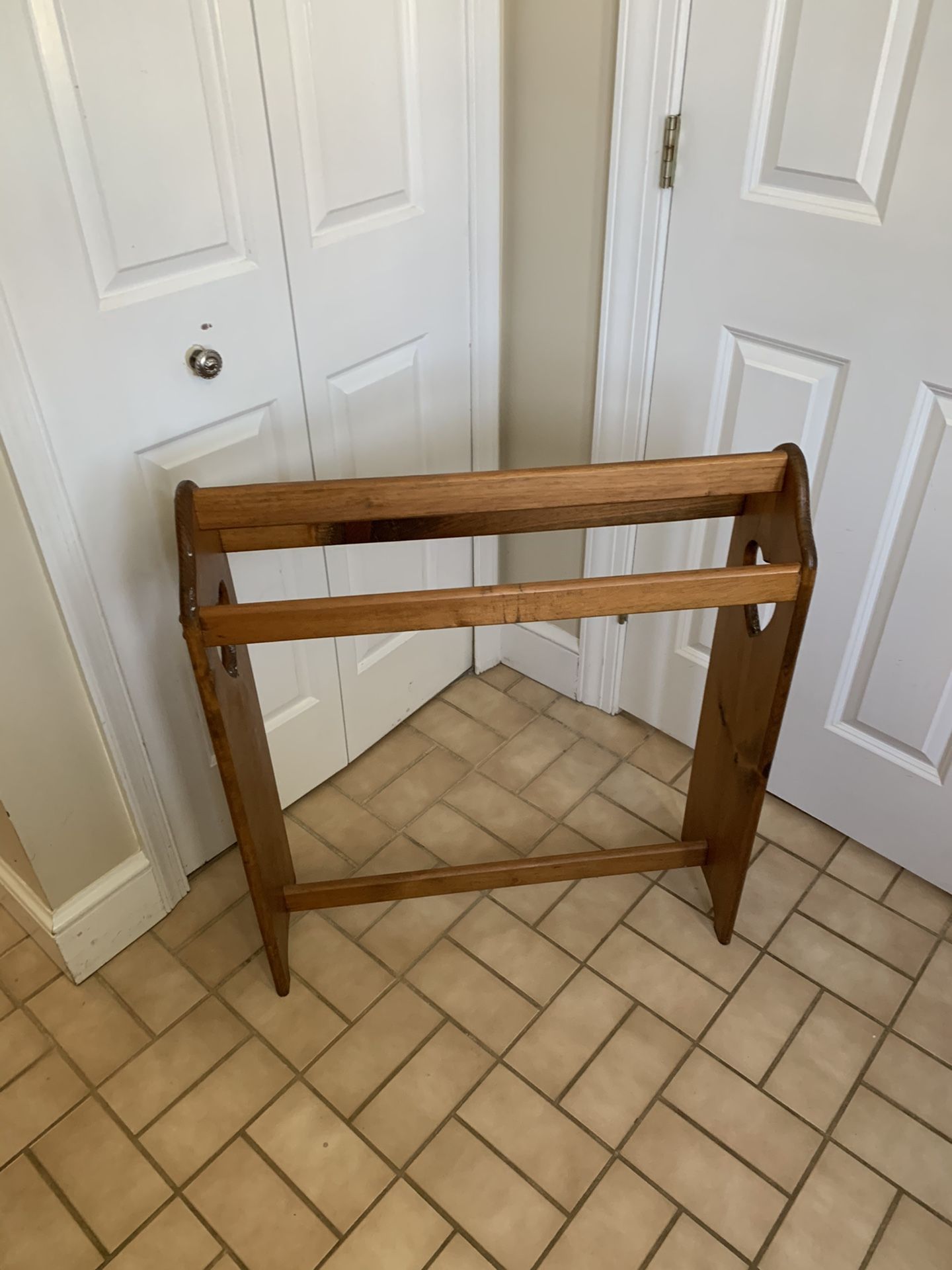 Wooden quilt / blanket rack