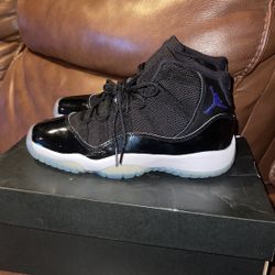 AIR JORDAN 11 RETRO BG