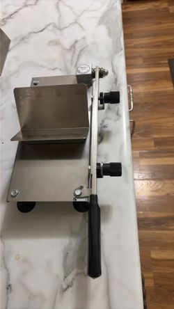 Meat cutter