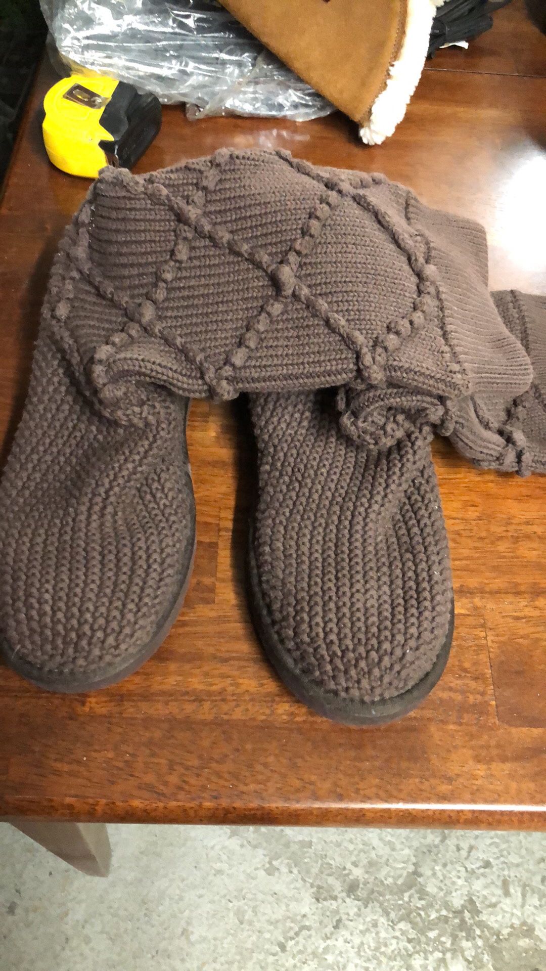 Size 12 UGG BOOT LIKE NEW