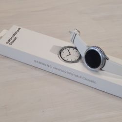 Samsung Galaxy Watch 4 Classic 42MM - - Great Deals In Town / Warranty Included for Peace of Mind