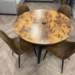 Small Round Dining Table And Chairs