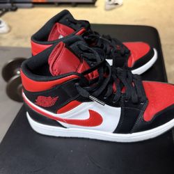 Jordan 1’s Bred Toe - 10M - No Box