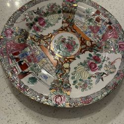 Antique Chinese Porcelain Famille Rose Fencai Medallion Plate