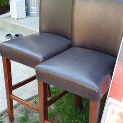 2 Bar Stools 