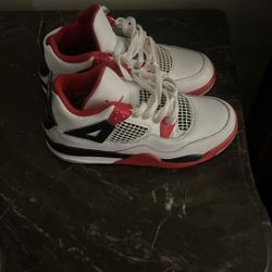 Jordan 4s Kid Gs