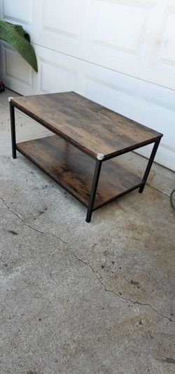 **Beatiful 2 tier industrial coffee table **