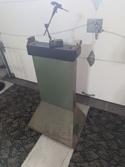 Arrow straightner device
