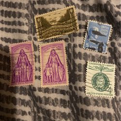 COLLECTABLE VINTAGE POSTED STAMPS 
