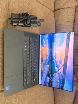 2022 Dell Precision 5570, 15.6”, i9, 64gb ram , 1TB, Workstation Laptop, excellent like new.