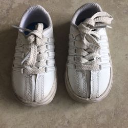 K Swiss Toddler Boy s Girl s Tennis Shoes Size 4 for Sale in San
