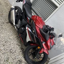 2019 GSX 250r